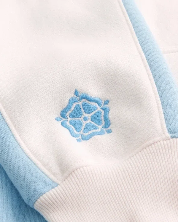 Boxy Manchester City F.C. Graphic Hoodie Boxy Manchester City F.C. Graphic Hoodie