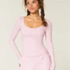 Gilly Hicks Active Recharge Cinch Sweetheart Top Gilly Hicks Active Recharge Cinch Sweetheart Top