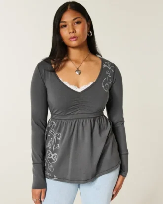 Long-Sleeve Pinch Bust Graphic Babydoll Top