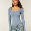 Long-Sleeve Seamless Fabric Scoop Baby Tee