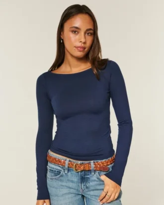 Long-Sleeve Seamless Fabric Slash-Neck Top