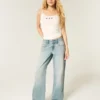 Low-Rise Light Wash Baggy Jeans