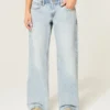 Low-Rise Light Wash Baggy Jeans