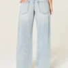 Low-Rise Light Wash Baggy Jeans
