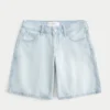 Low-Rise Light Wash Bow Graphic Baggy Jort