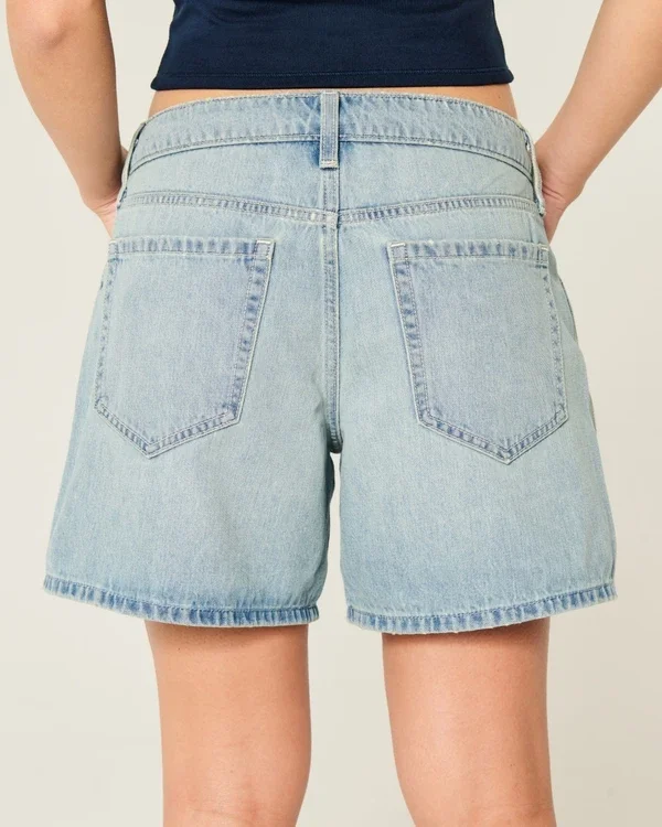 Low-Rise Light Wash Foldover Waist Baggy Denim Shorts 5″ Low-Rise Light Wash Foldover Waist Baggy Denim Shorts 5″