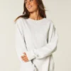 Oversized Class of ’26 Back Bow Sweatshirt Oversized Class of ’26 Back Bow Sweatshirt