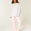 Oversized Class of ’26 Back Bow Sweatshirt Oversized Class of ’26 Back Bow Sweatshirt
