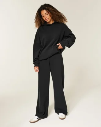 Wide-Leg Sweatpants